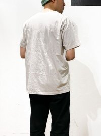 画像2: remilla  (レミーラ）  [ V-neck Tee ]    サンドベージュ