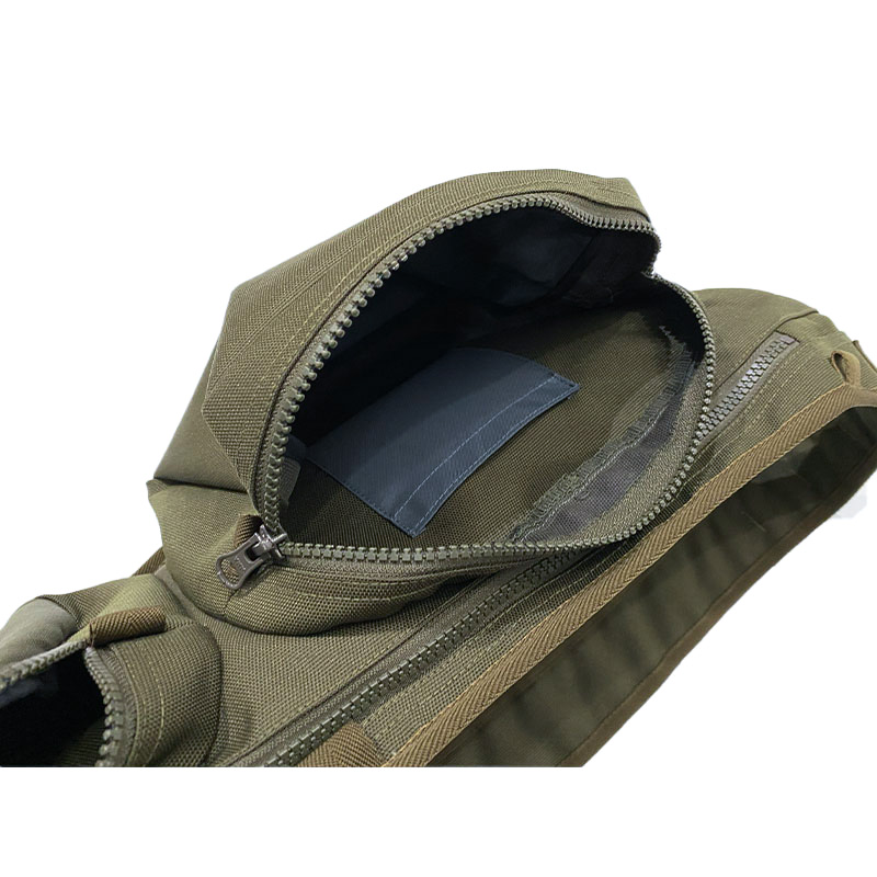再入荷！ remilla (レミーラ）カバードポーチ　カーキ
