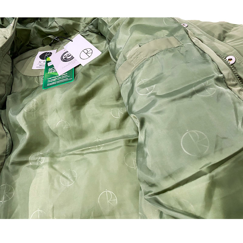 ポーラーのHOOD PUFFER  LIGHT OLIVE