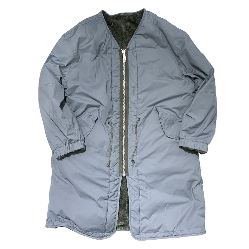 UNFRM OUTDOOR STANDARD (ユニフォーム アウトドア スタンダード)  <br />
<br />
C/NYLON BOA FLEECE REVERSIBLE NO COLLAR COAT (コットンナイロンリバーシブルノーカラーコート)